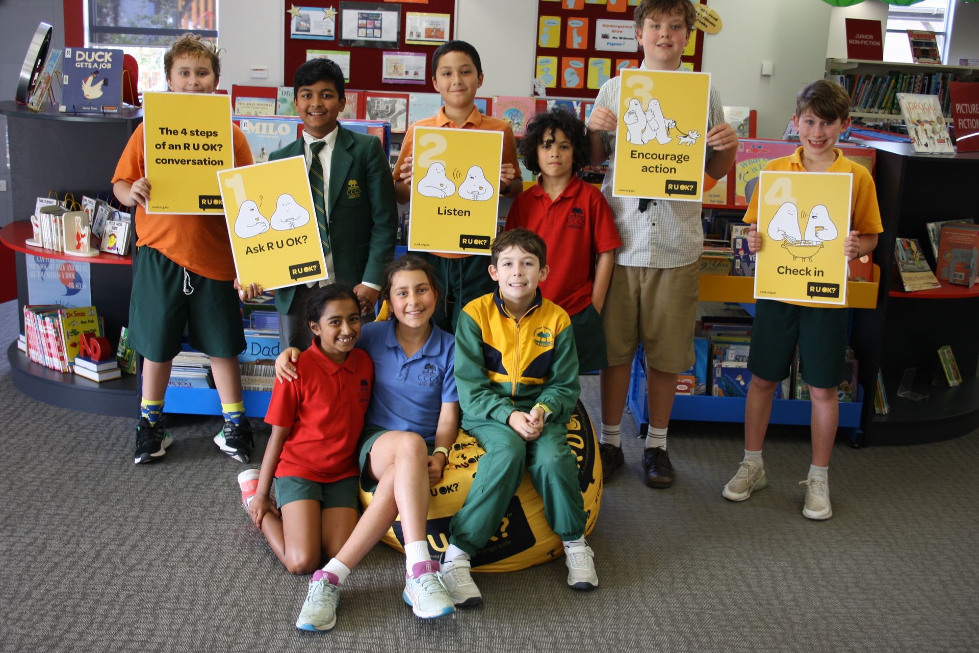 Students from CCGS show the four steps of an R U OK? conversation