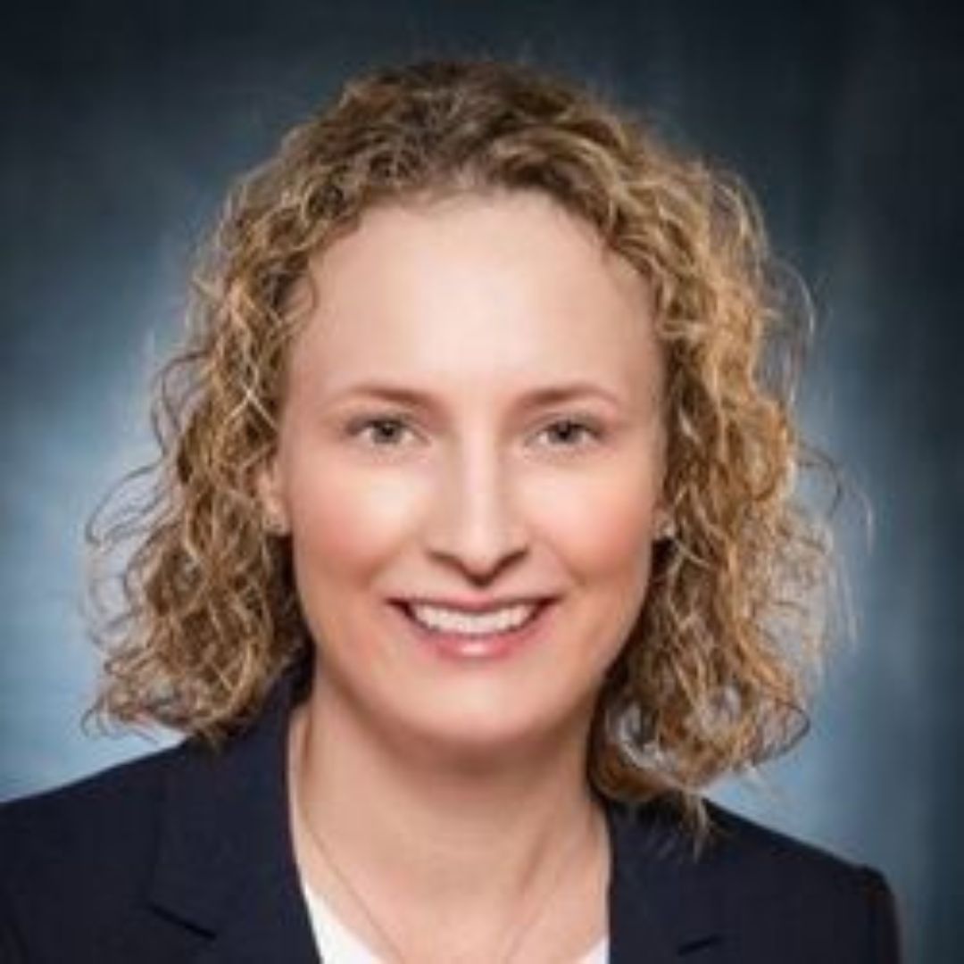 Headshot of Heather Bell.
